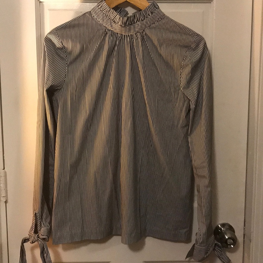 Halogen baby and white stripe dress shirt size S